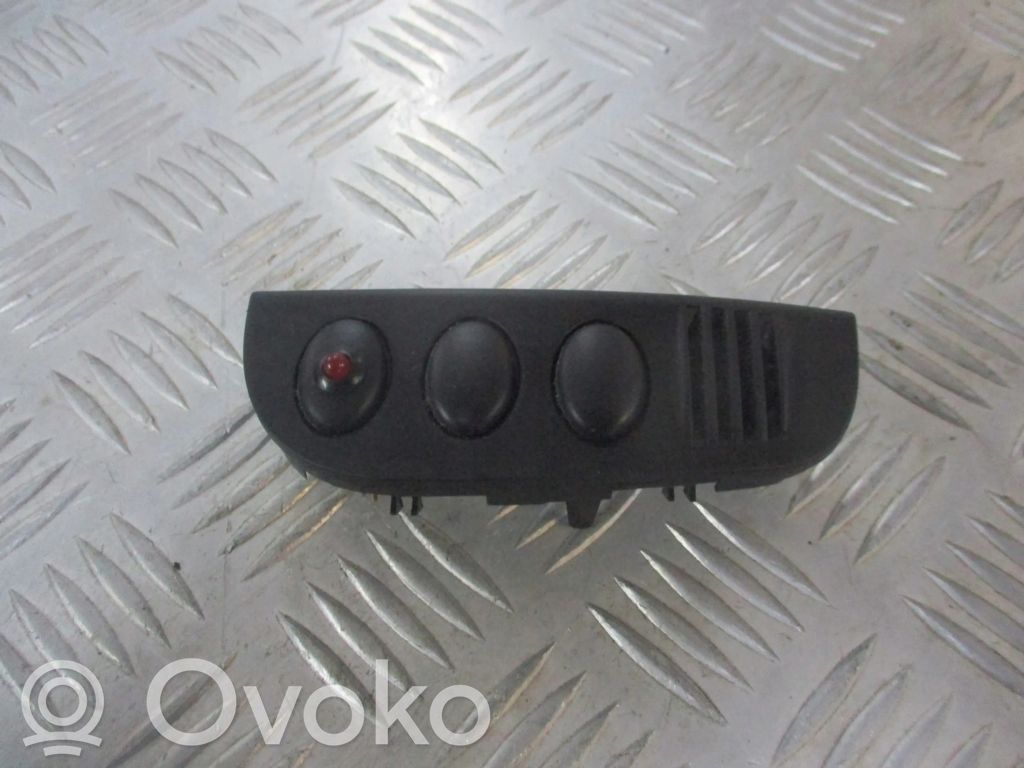 Moldura del panel   96405773XT