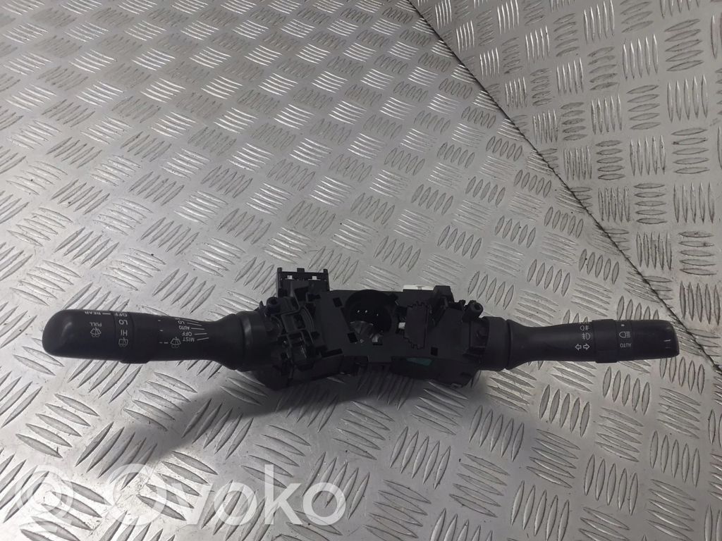 Toyota Auris 150 Rankenėlių komplektas 