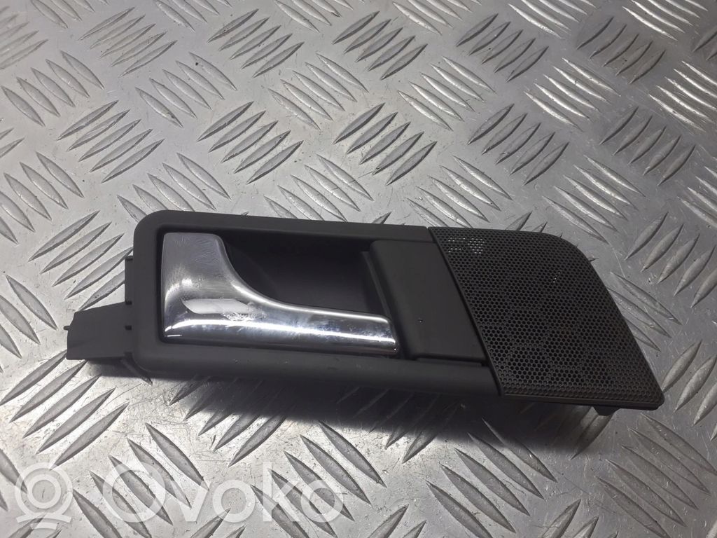 Manecilla interna puerta trasera   E040333521