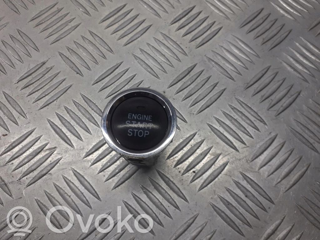 Toyota Corolla Verso E121 Interruttore a pulsante start e stop motore 