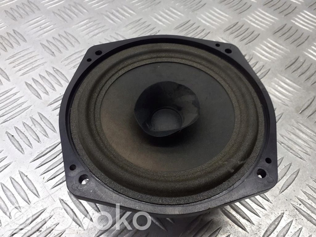 Nissan Micra Altavoz de la puerta trasera