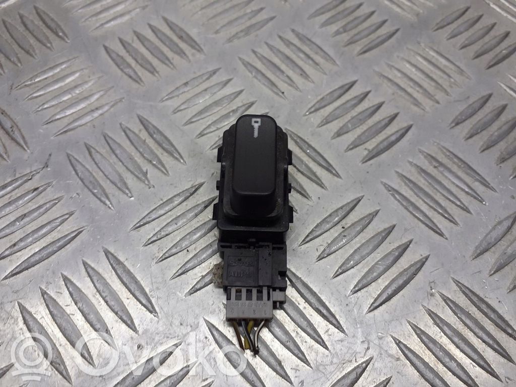 Central locking switch button   4617593
