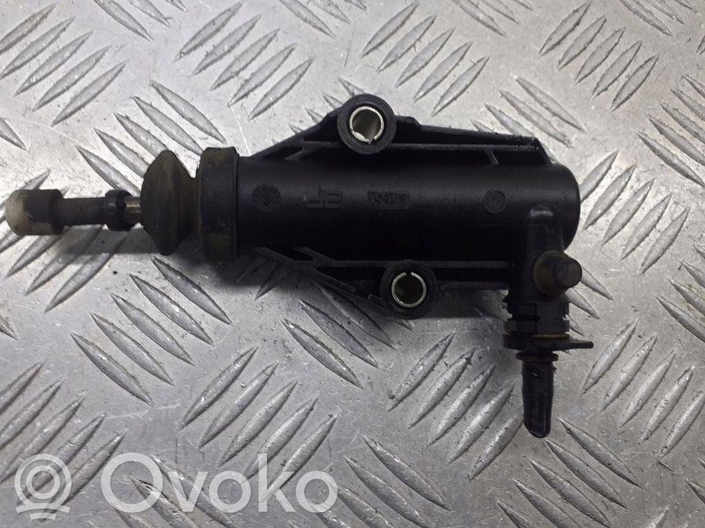Fiat Stilo Siłownik sprzęgła / Wysprzęglik 