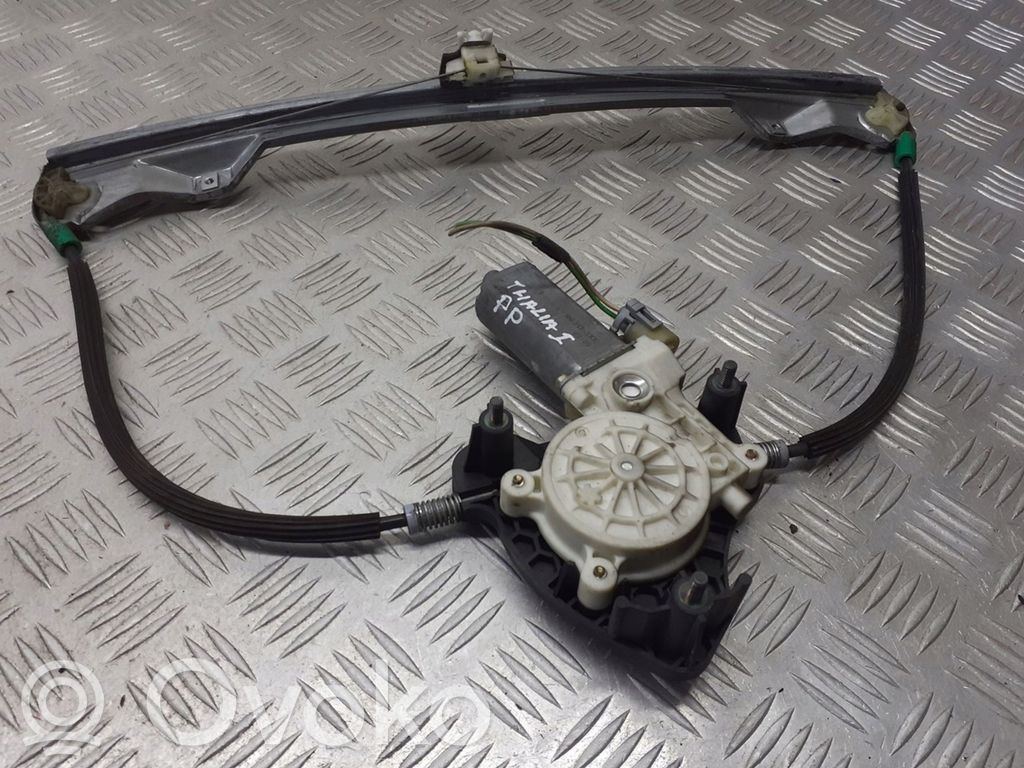Renault Thalia I Macara ușă față cu motor 