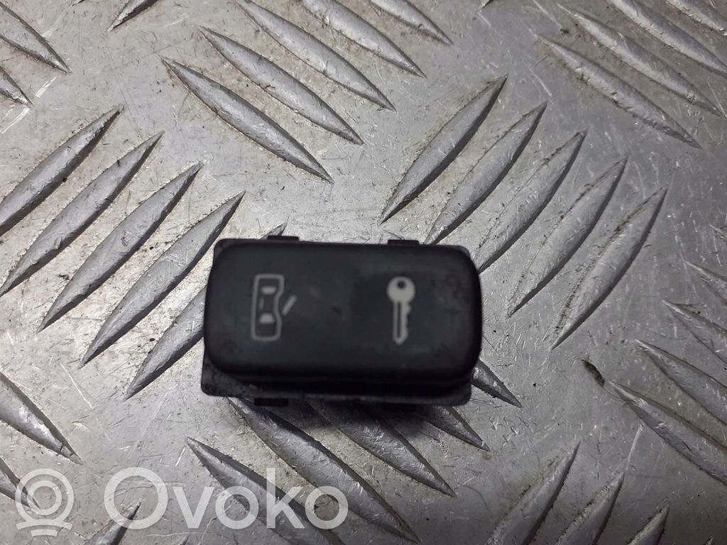 Botón interruptor de bloqueo de puertas   1Z0962125A