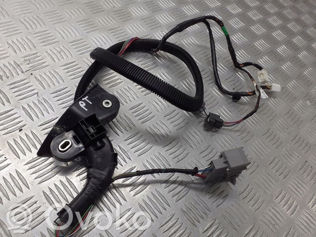 Mazda 5 Arnés/cableado de puerta delantera 