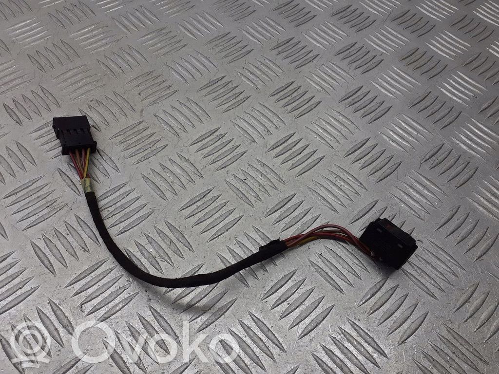 Botón interruptor de bloqueo de puertas   8L0962107