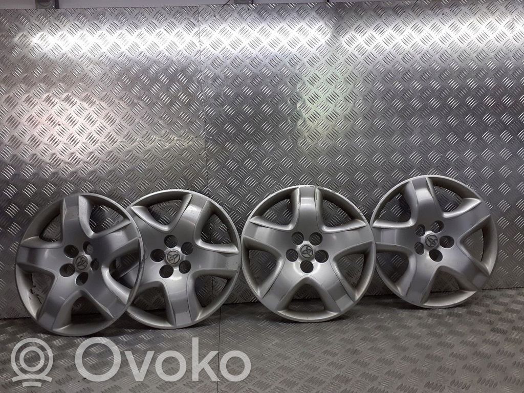 Toyota Matrix (E130) Ornament central jantă R16