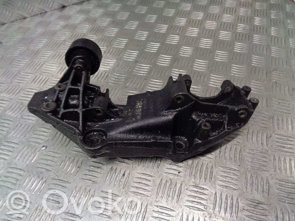 Renault Trafic I Suport generator/alternator 