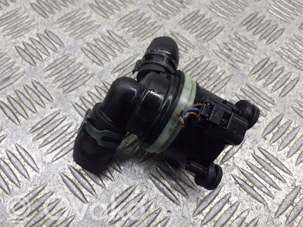 Pompa dell’acqua   03L965561A
