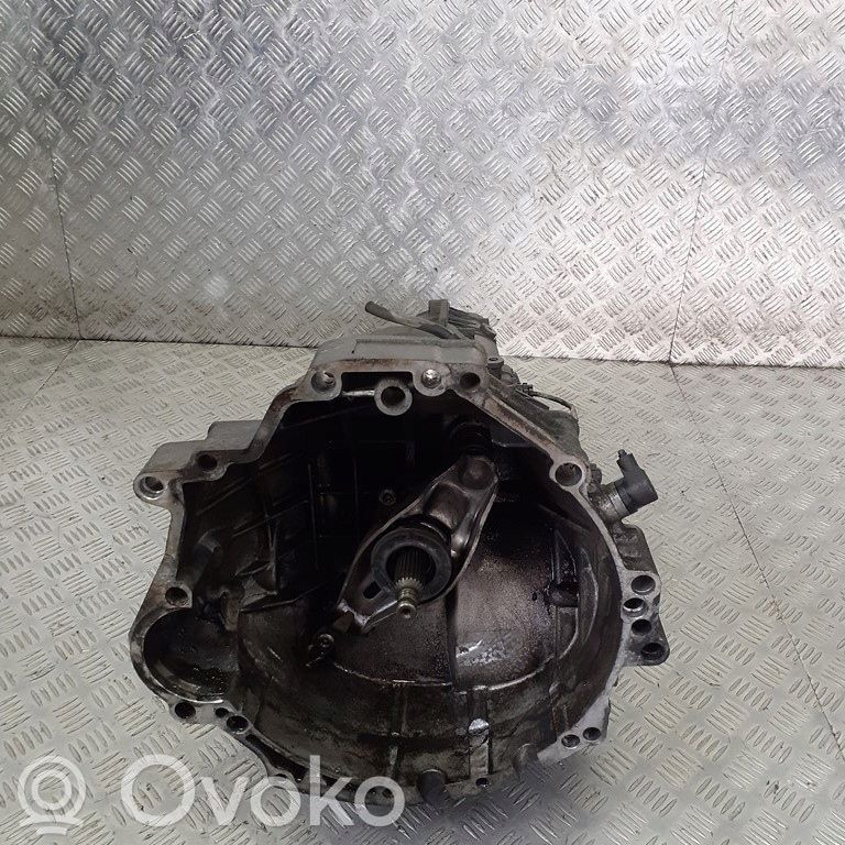 Audi A4 S4 B6 8E 8H Scatola del cambio manuale a 5 velocità 