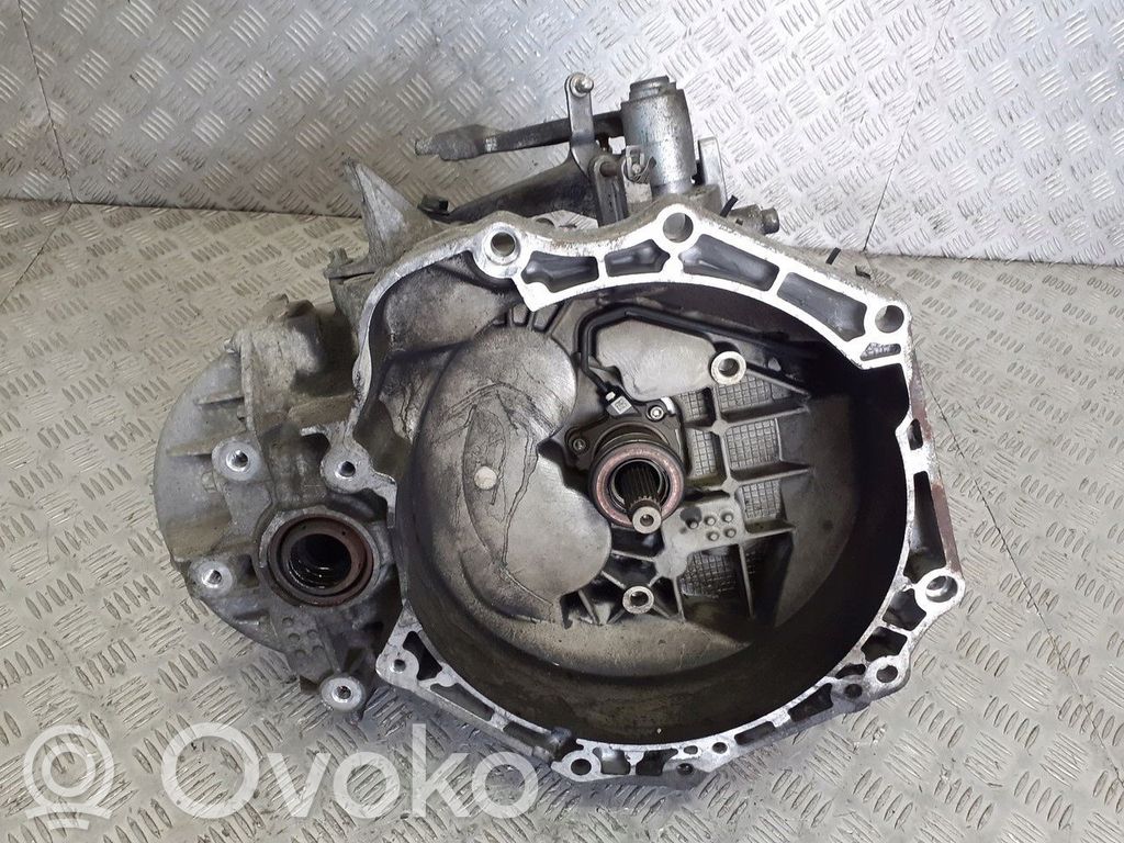 Opel Astra J Scatola del cambio manuale a 5 velocità 