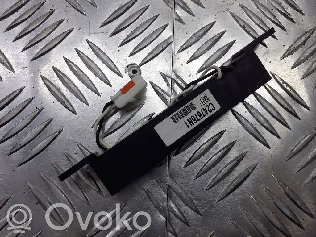 Mazda 5 Aerial antenna amplifier 