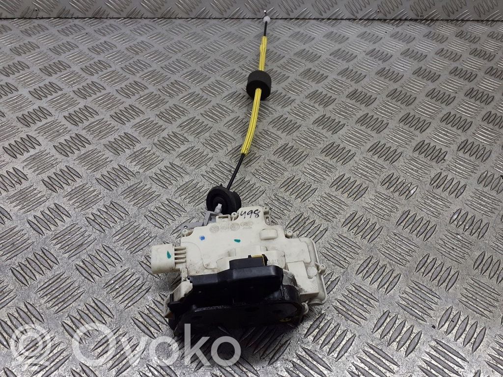 Audi A6 S6 C6 4F Takaoven lukko 