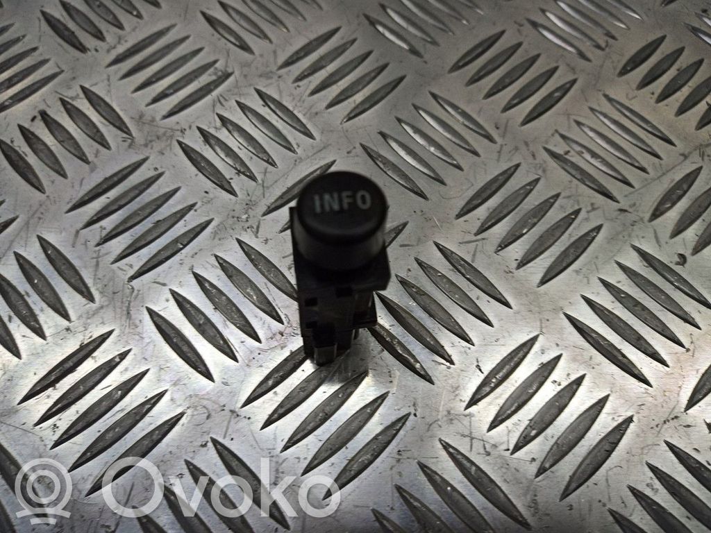 Un conjunto de interruptores   R2362