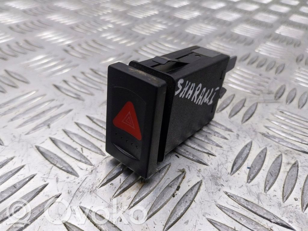 Botón interruptor de luz de peligro   7M3953235