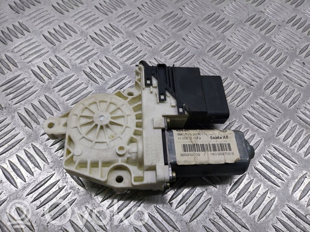 Skoda Octavia Mk2 (1Z) Motorino alzacristalli della portiera posteriore