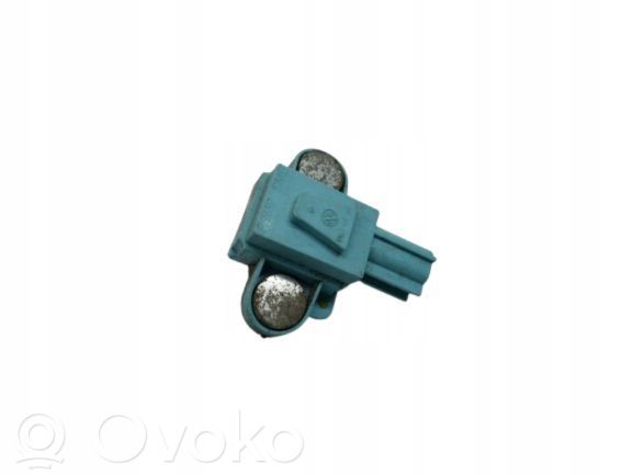 Audi A6 S6 C6 4F Airbagsensor Crashsensor Drucksensor 