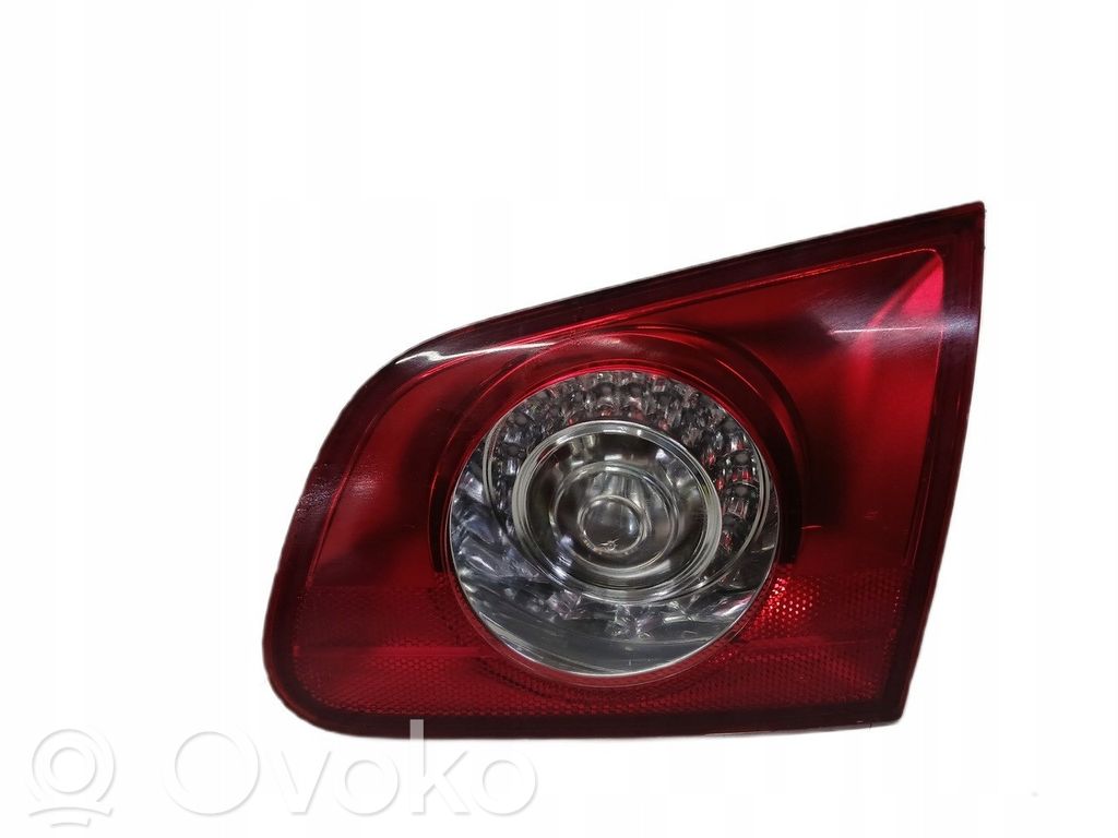 Volkswagen PASSAT B6 Lampă spate în caroserie 