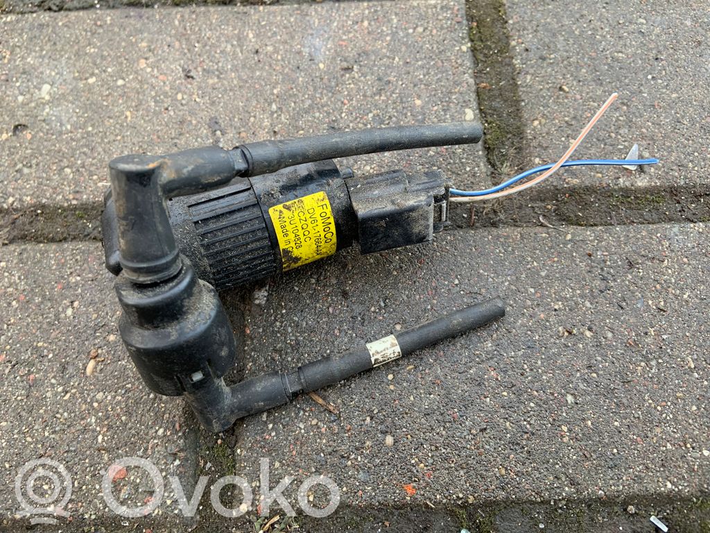 Ford Edge II Windshield washer spray nozzle 