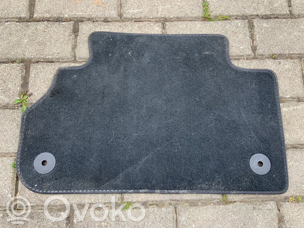Audi Q5 SQ5 FY Dywanik samochodowy tylny 
