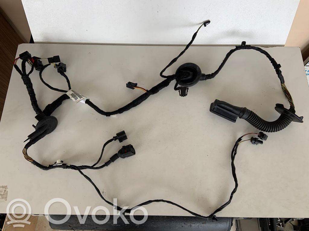 Cableado de puerta trasera   4G8971687CJ
