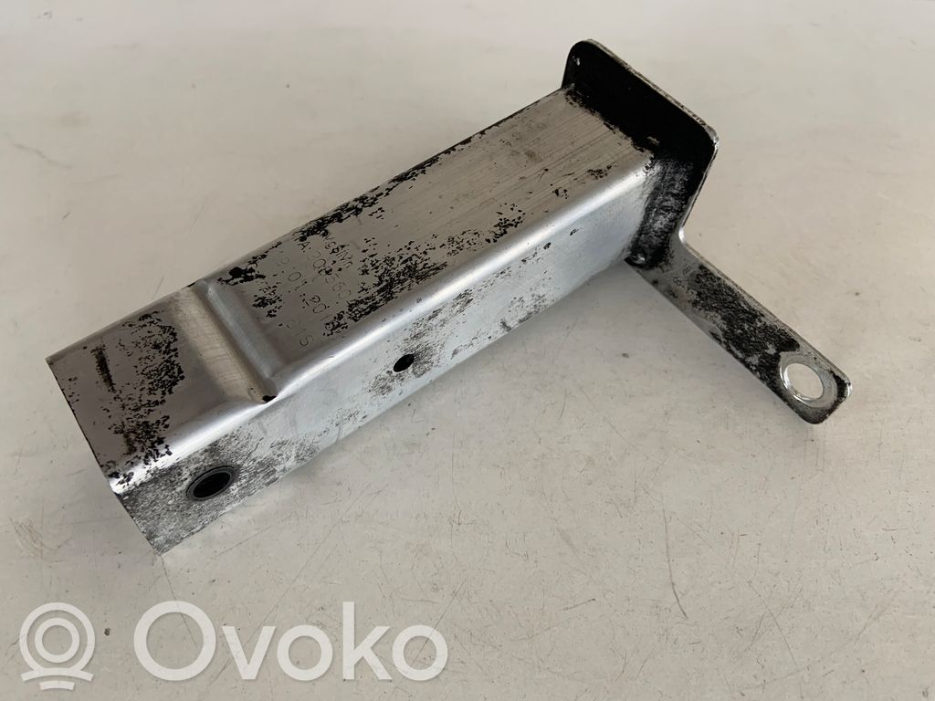 Radiator support slam panel bracket   4G0805528A