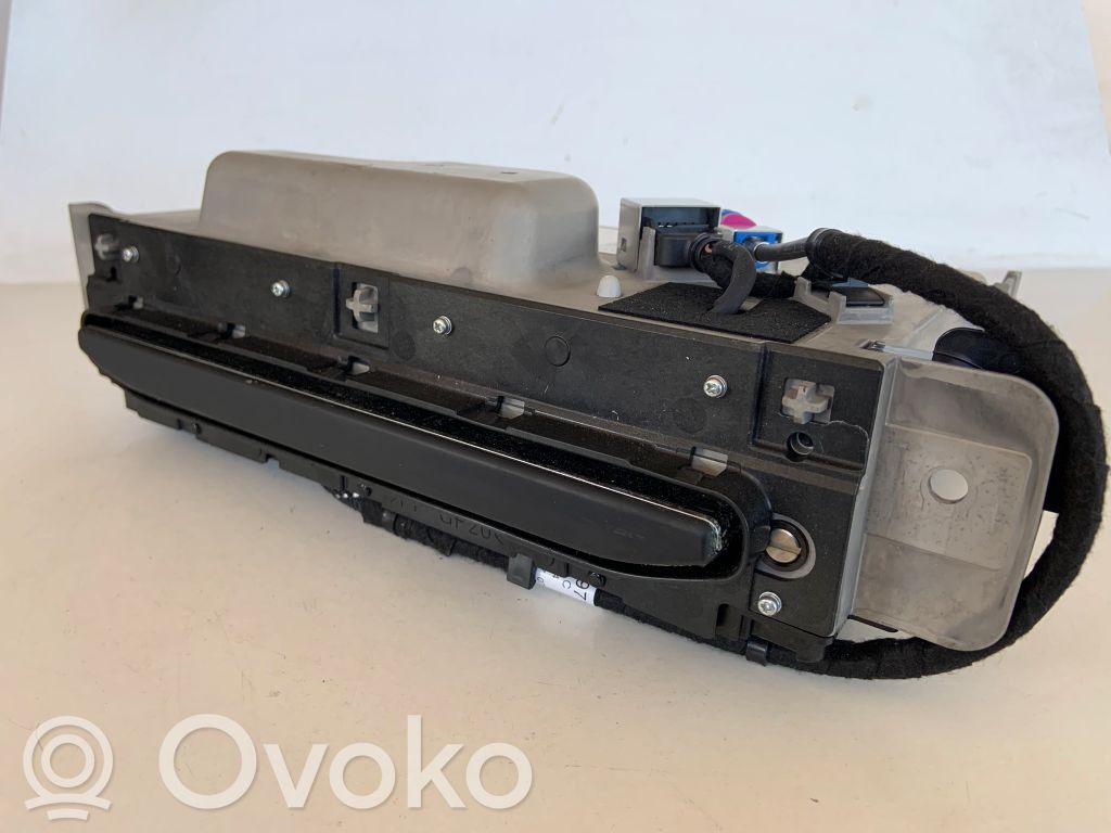 Audi Q7 4M Screen/display/small screen 