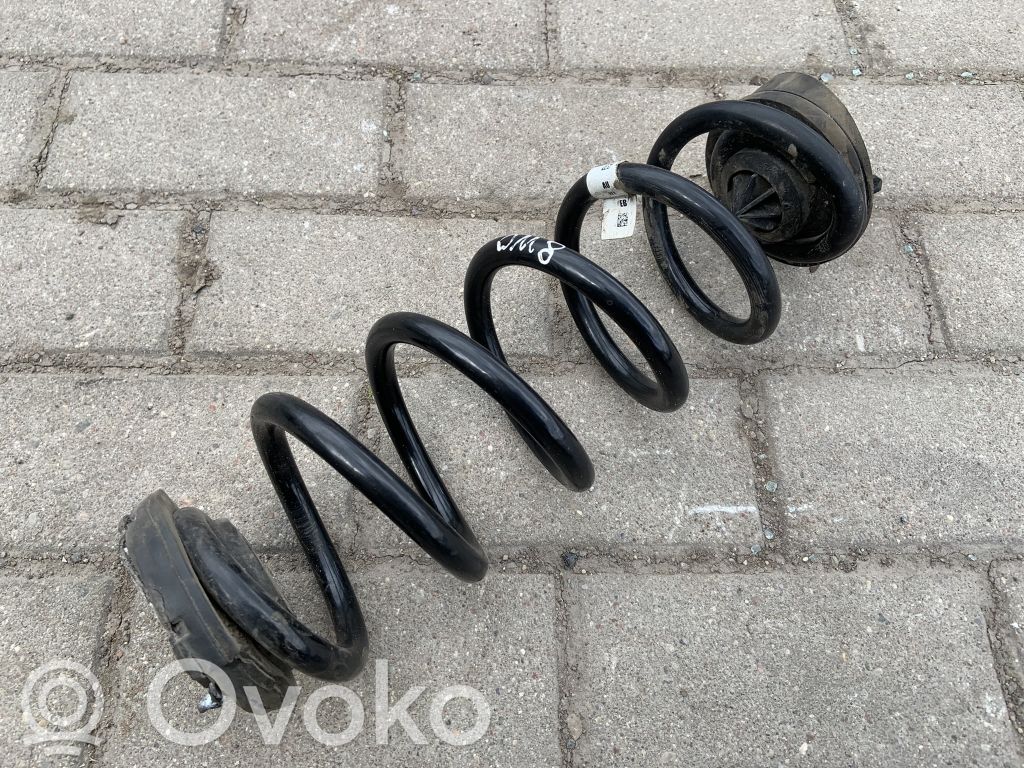 Audi A4 S4 B9 Sprężyna tylna 