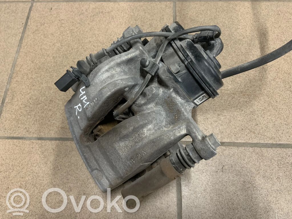 Audi Q7 4M Takajarrusatula 