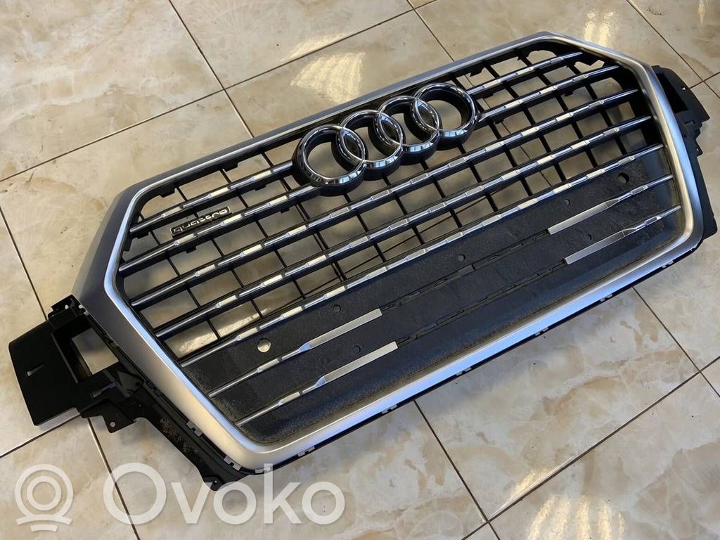 Audi Q7 4M Grille calandre supérieure de pare-chocs avant 