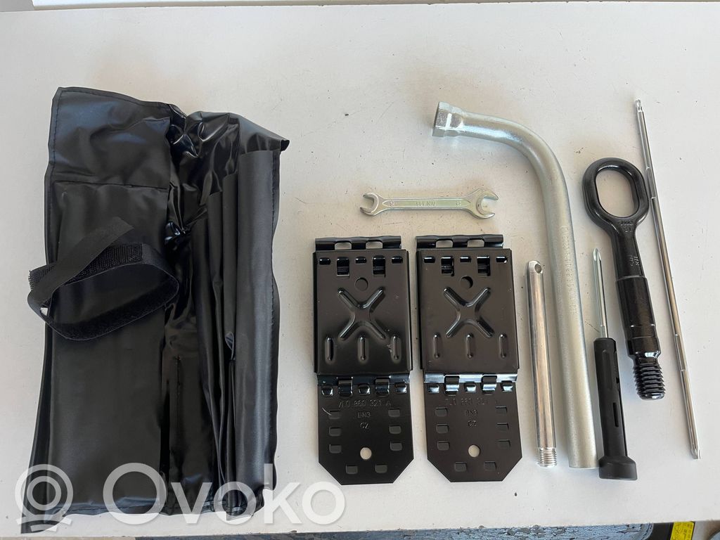 Audi Q5 SQ5 8R Set scule 