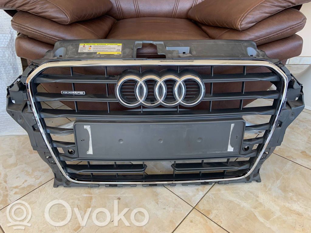 Audi A3 S3 8V Oberes Gitter vorne 