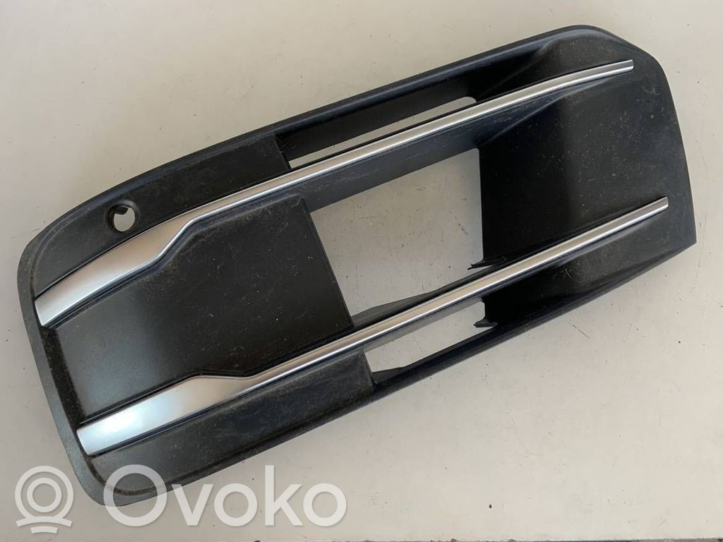 Audi Q7 4M Mascherina inferiore del paraurti anteriore 