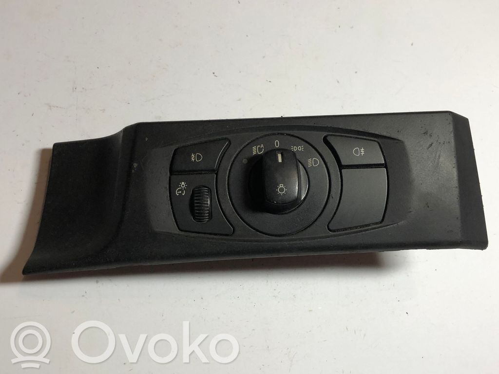 BMW 5 E60 E61 Przełącznik świateł 