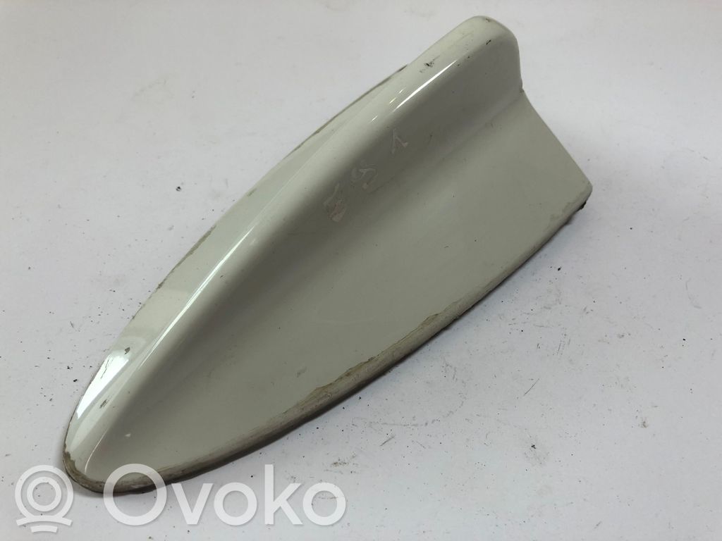 Kattoantennin (GPS) suoja   018636,6941372,694137205