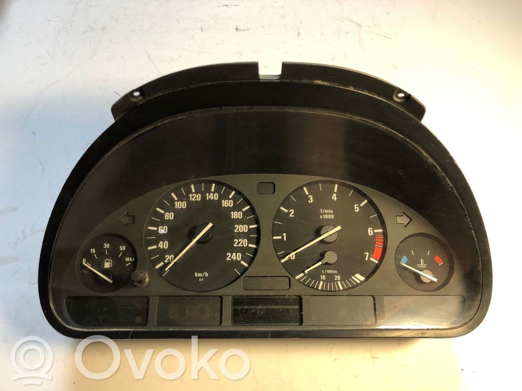 BMW 5 E39 Nopeusmittari (mittaristo) 