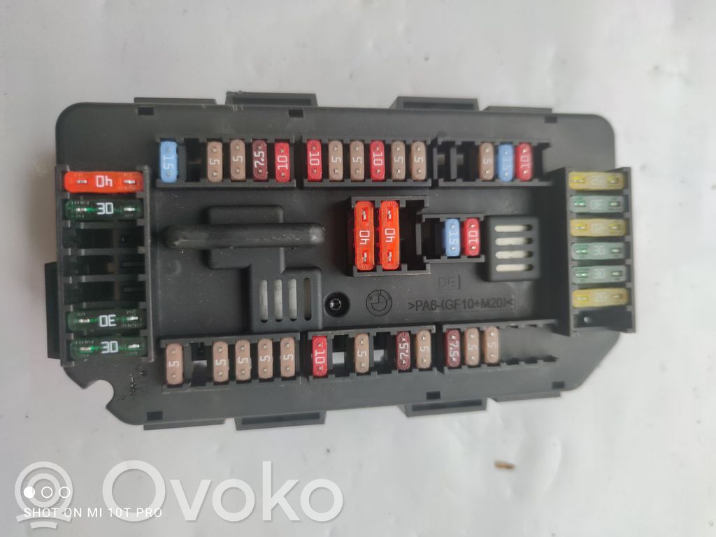 BMW 3 F30 F35 F31 Drošinātāju bloks 