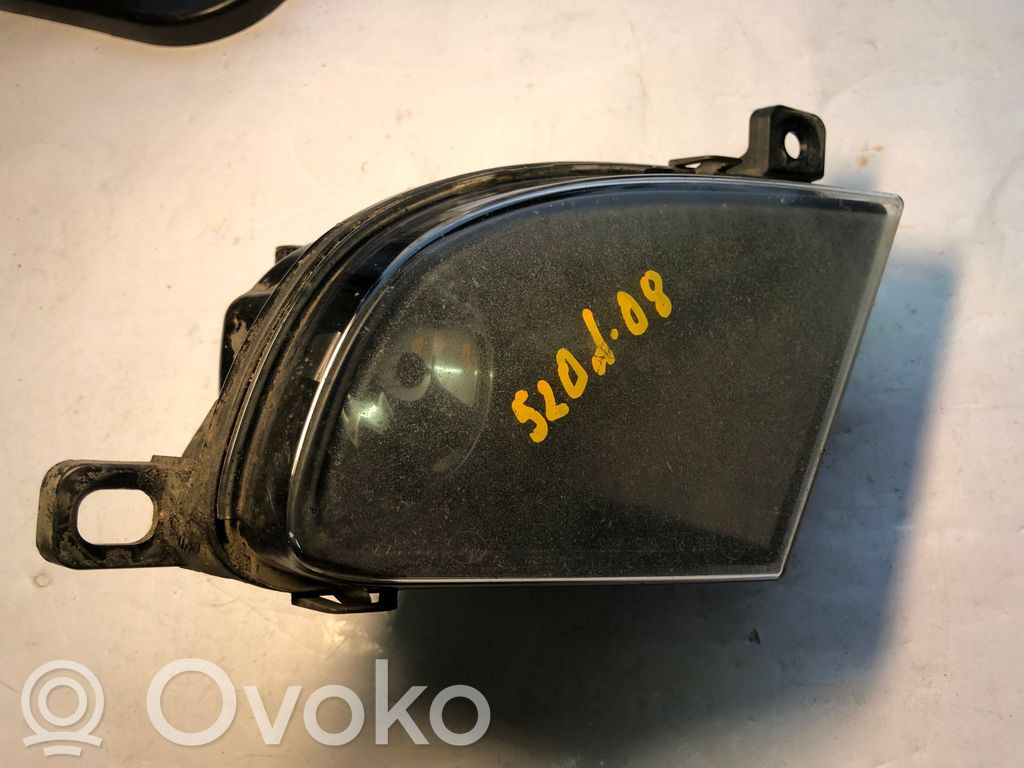 BMW 5 E60 E61 Etusumuvalo 