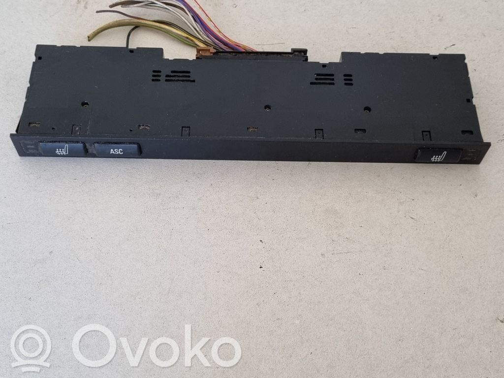 Seat heating switch   61318373712