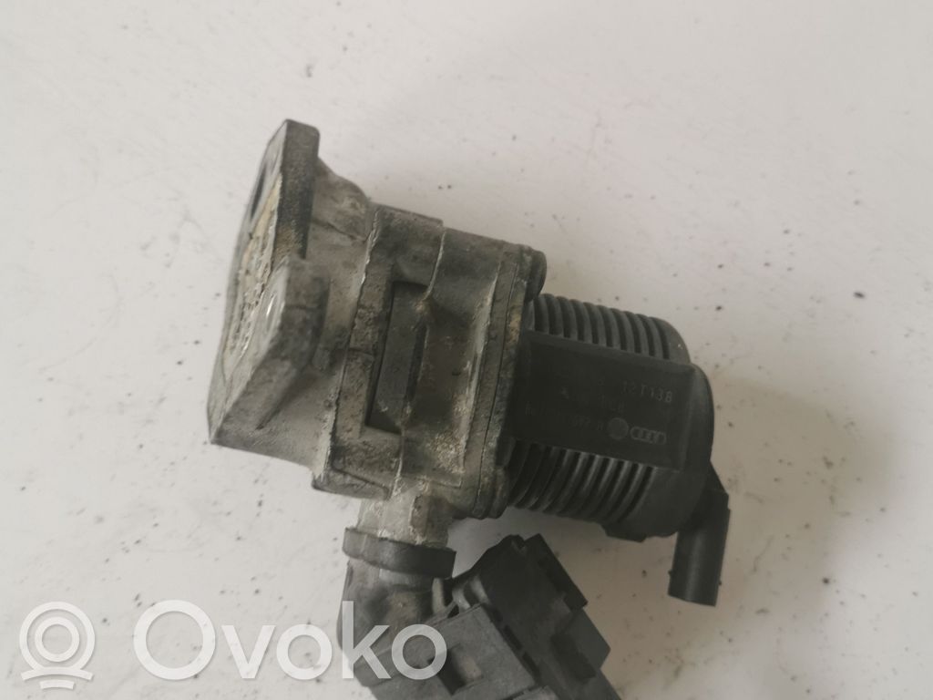 Volkswagen PASSAT CC EGR valve 