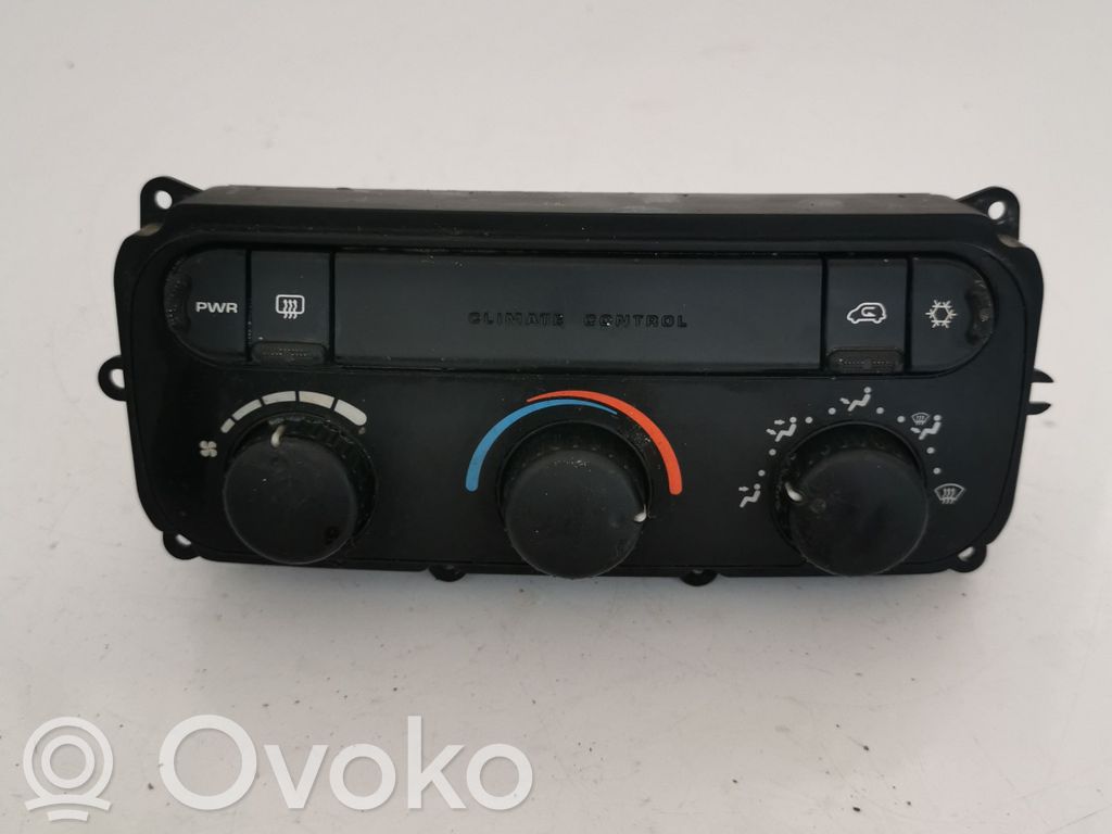 Chrysler Voyager Climate control unit 