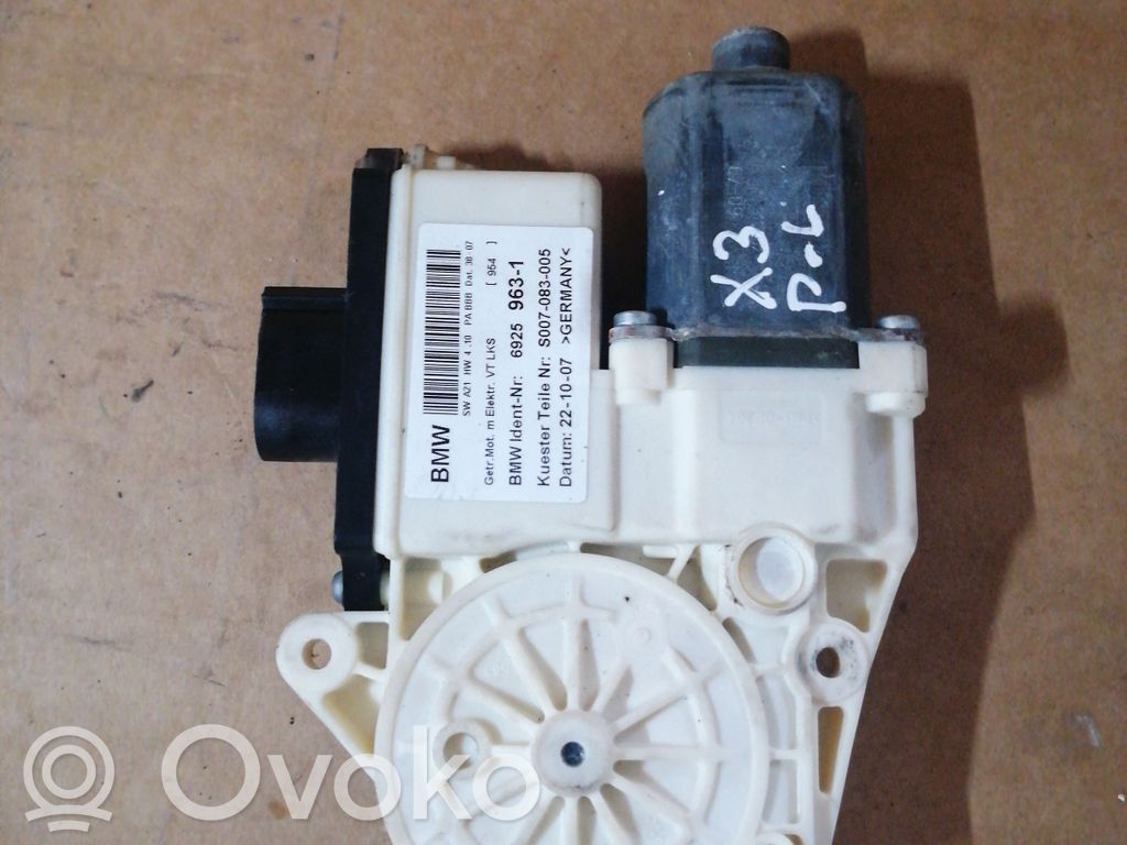 BMW X3 E83 Regulador de puerta delantera con motor 
