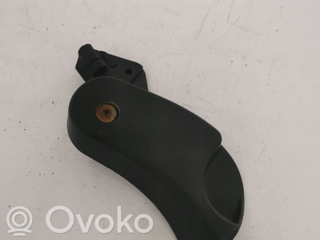 Engine bonnet (hood) release handle   8223163