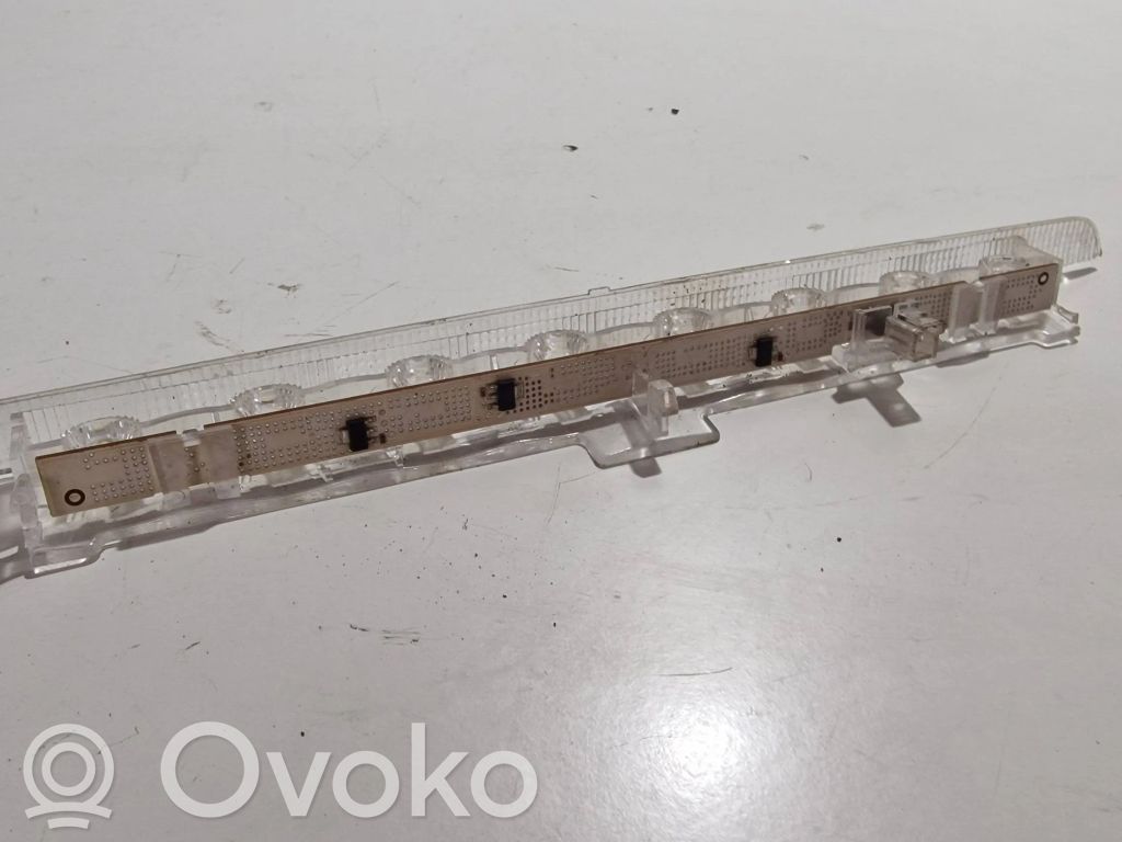 BMW 3 F30 F35 F31 Kolmas/lisäjarruvalo 