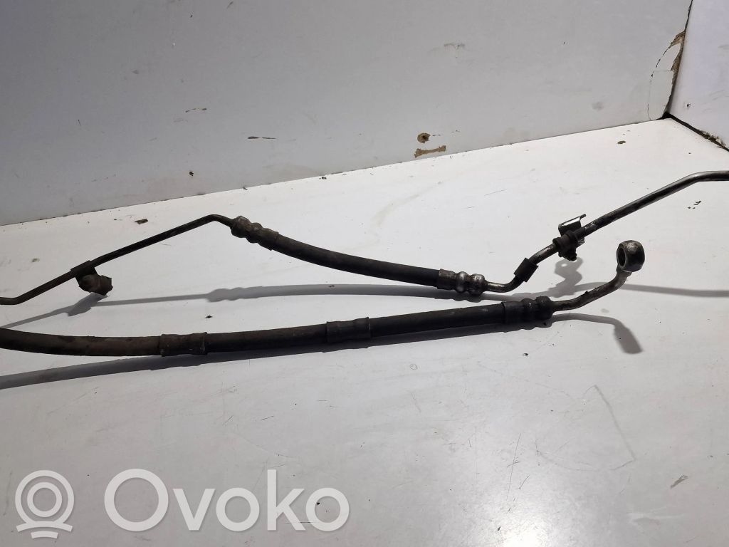 BMW 5 E60 E61 Ohjaustehostimen letkusto 