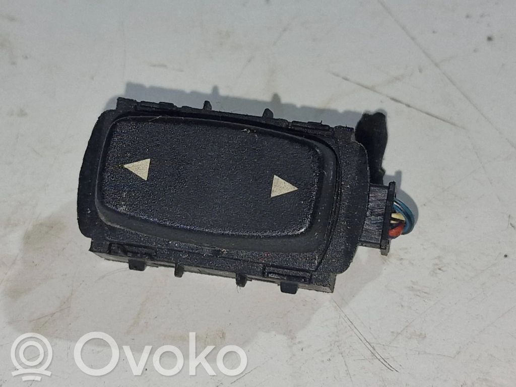Seat control switch   6935253,83100000,289491