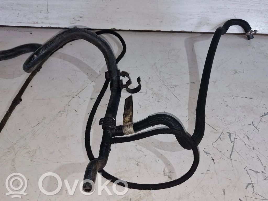 BMW 5 E60 E61 Fuel line pipe 