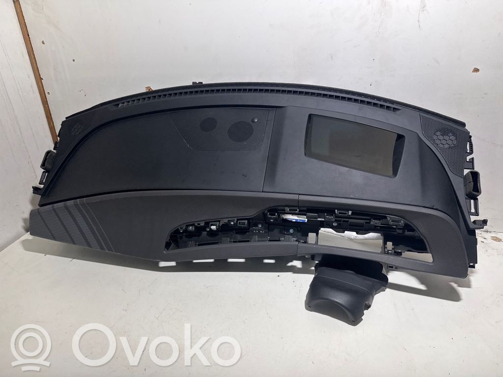 KIA EV6 Панель 