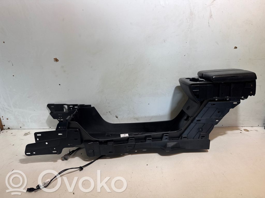 Keskikonsoli   101024900A,T13F0030776